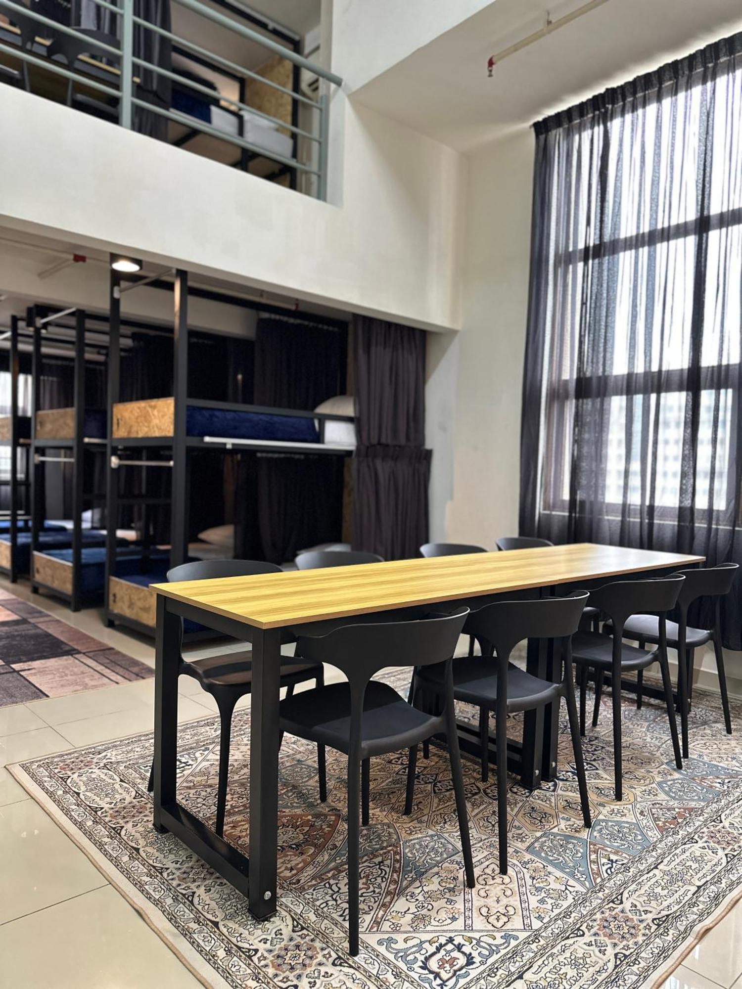 Mix Hostel Kl By Chillout Hostel Petaling Jaya Exterior photo